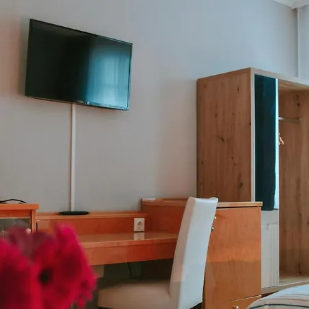 Tokus Apartment *